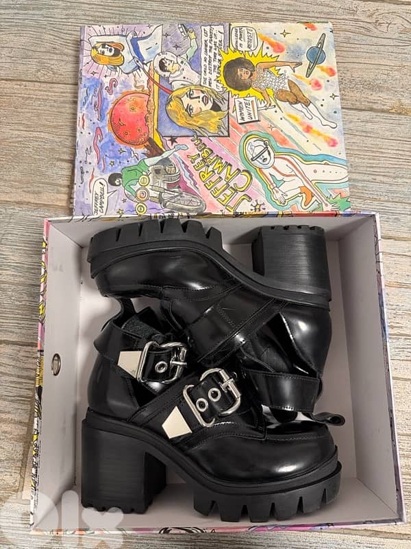 Jeffrey campbell, authentic, never worn 2