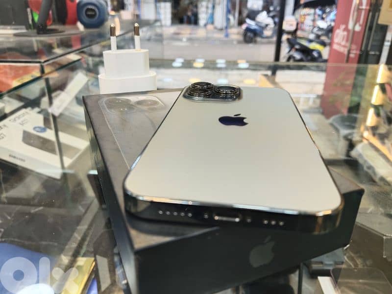iphone 13 pro 256GB new 0