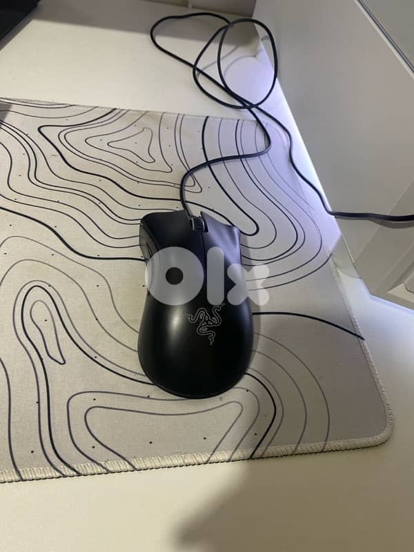 Gaming Pc (white) with razer mouse + keyboard + headphones 2