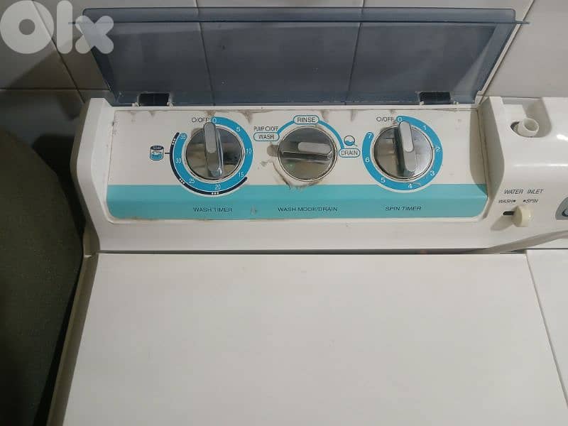 غسالة هيتاشي ٩ كيلو 2