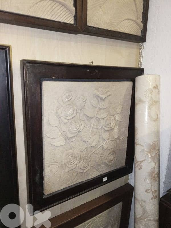 roses framed stone sculpture 0
