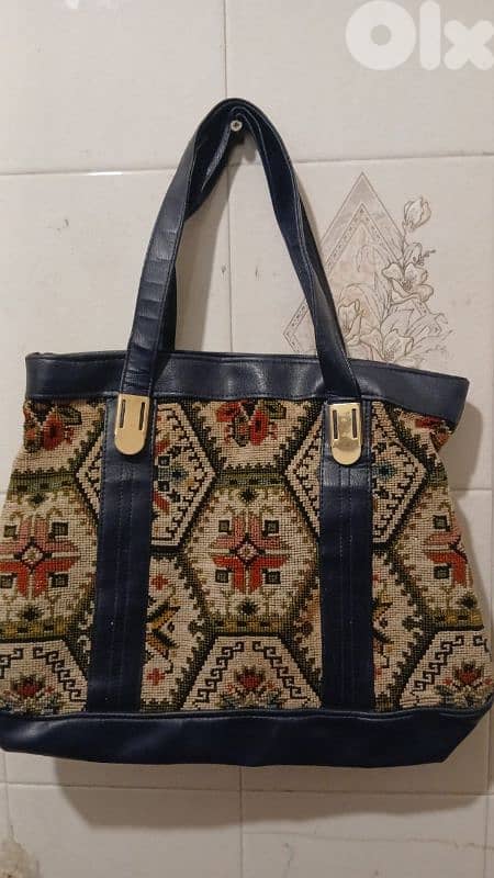 جذدان انتيك 0