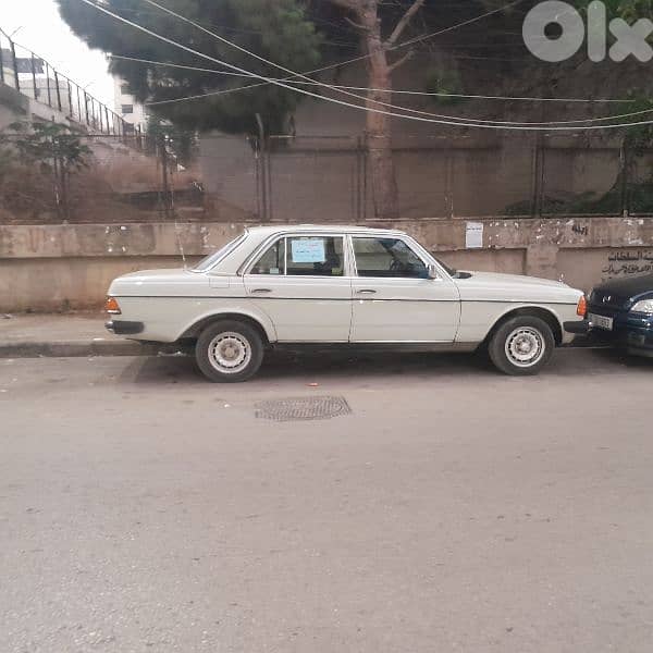 مرسيدس بنز  200 سريس 1979 0