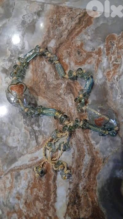 تريا قزاز انتيك