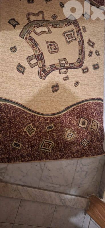 خمس سجادات جداد للبيع بسعر ١٧٥ دولار ت ٠٣٣٢٠٠٣٦