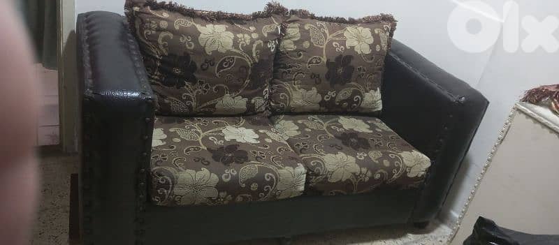 صالون خمس قطص 2