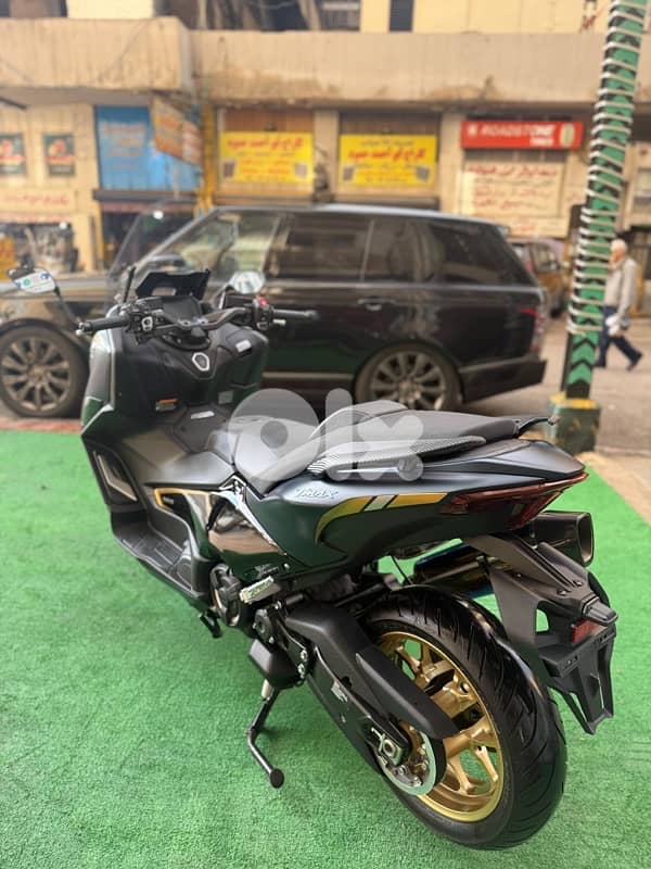yamaha Tmax 560 8