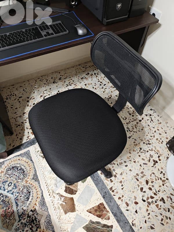 gaming PC, i5 12600K, 24 gb 3600 MT ddr4, 3 nvme drives rtx 3050 3