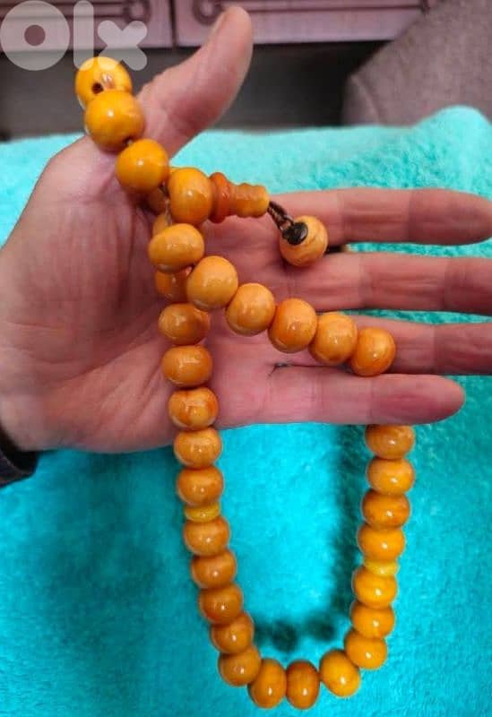 عقد ومسبحتين مخروطين من العقد كوربا منمش مغلف 1