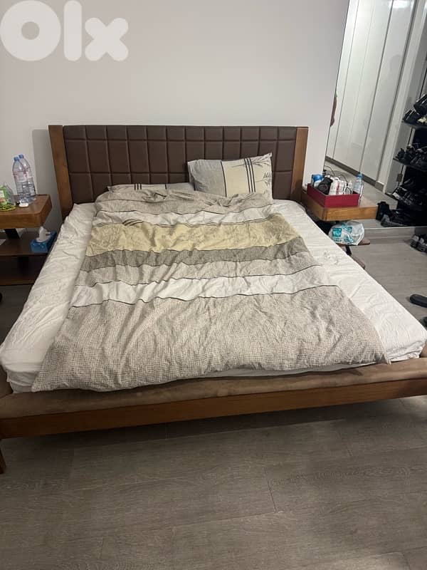 تخت مع فرشة جديد 1