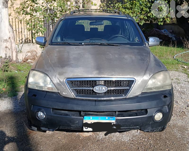 Kia.    Sorento.   2003.  V6. 0