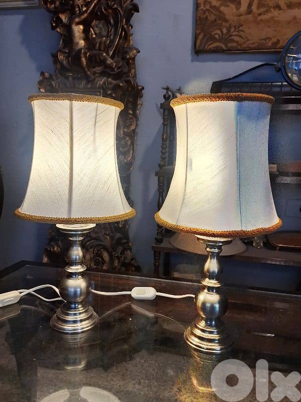 pair of english small lamps 1