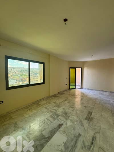 شقة للإيجار في كفررمان قريبة من الخدمات - Apartment for Rent Kfarruman