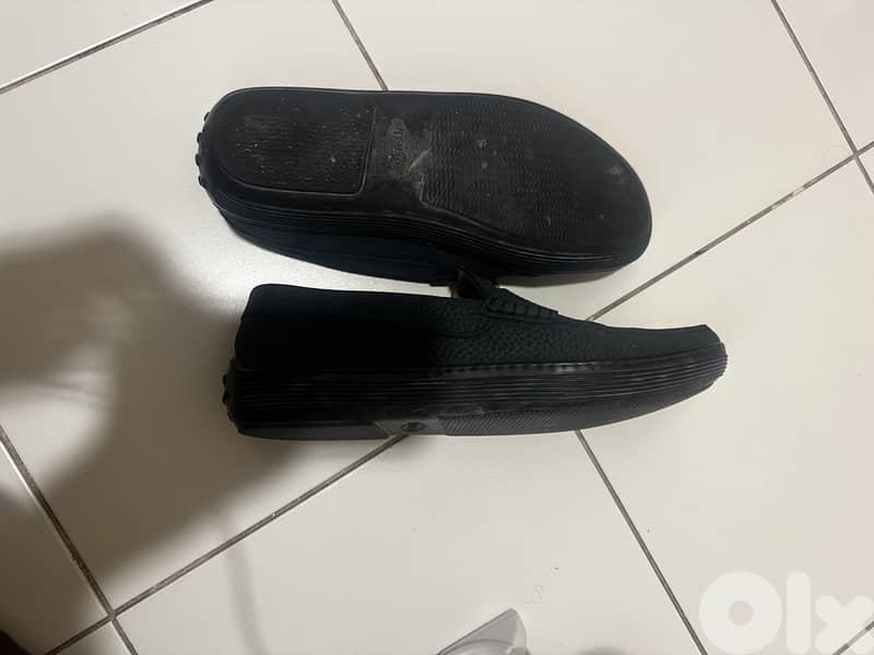 Tod's loafer dress shoe 8