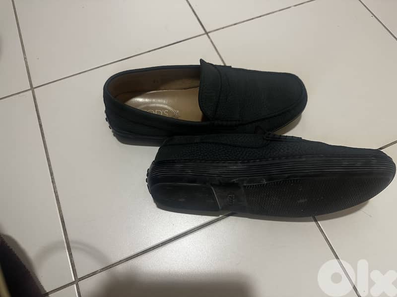 Tod's loafer dress shoe 9