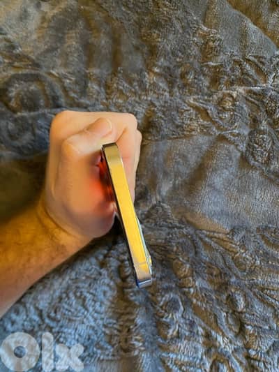 iphone 12 pro max 256 ktir ndif mafi mashekel m8ayra sheshe