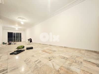 RA25-4587 Apartment 220 m² for Rent – Verdun | $1,350 cash