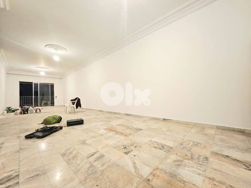 RA25-4587 Apartment 220 m² for Rent – Verdun | $1,350 cash 0