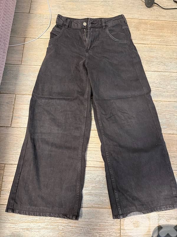 BAGGY JEANS , EXELLENT CONDITION 0