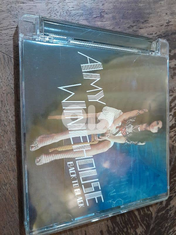 ايمي وينهوس 0