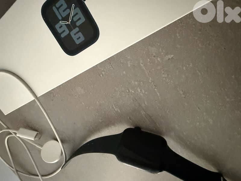 Apple Watch Se 44 mm Gen 2 very good conditions 2