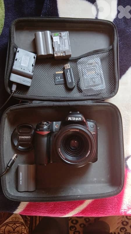 Nikon D90 DSLR camera 1