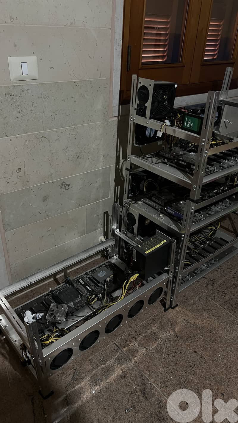 Crypto Mining Rig Infrastructure – Frame + Board + PSU 1