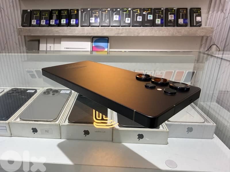 Samsung S25 Ultra 256Gb Like New: BMS WARRANTY - New Color (Jet Black) 2