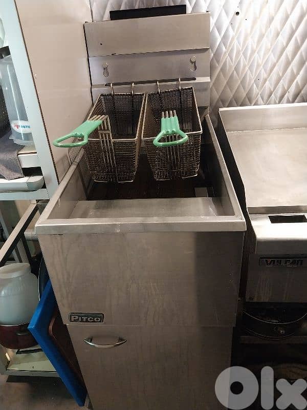 عدة مطعم كاملة للبيع grill fryer hood 1