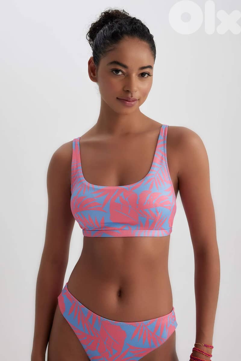 De Facto Bikini New with adjustable straps 0