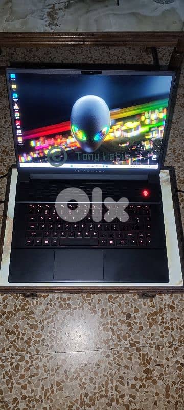 Alienware M16 R1 0