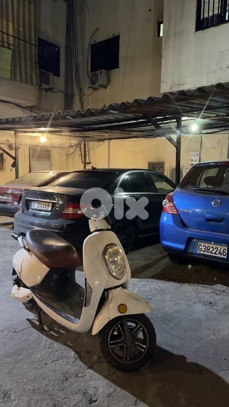 Electric Moto Vespa Used 76871512 2