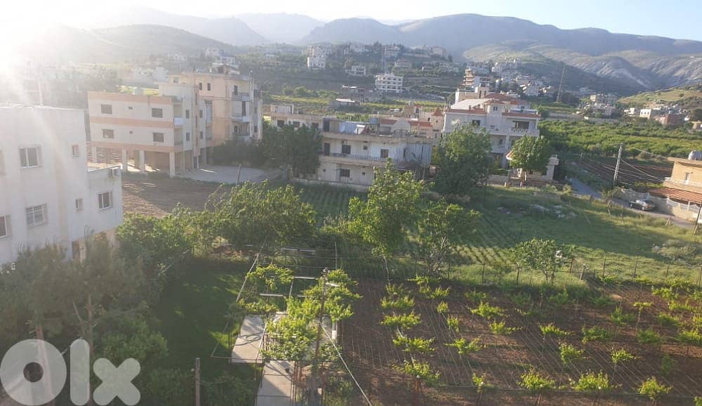 للبيع منطقة البقاع ابلح غربي أرض مساحة 2,721 ومبنى 4 طوابق مساحة 1,868 2