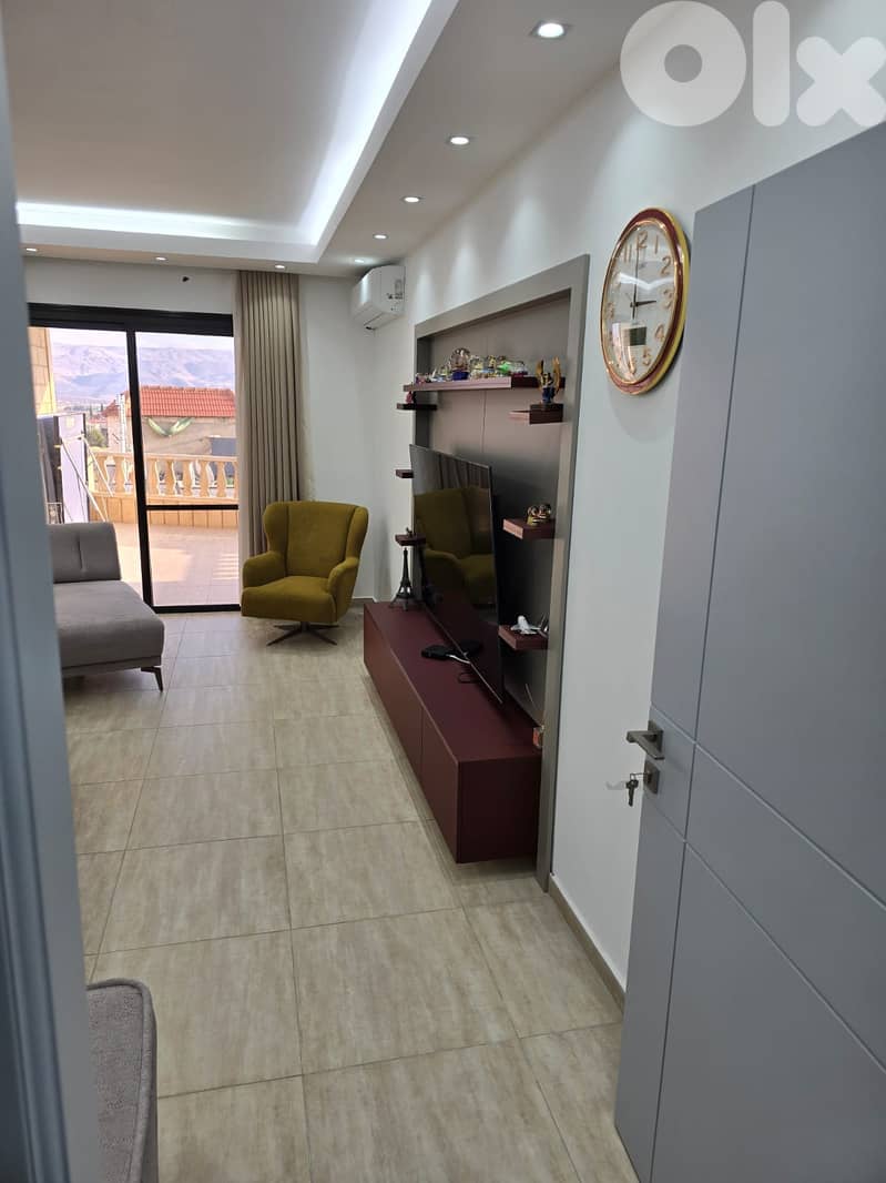 للبيع منطقة البقاع ابلح غربي أرض مساحة 2,721 ومبنى 4 طوابق مساحة 1,868 19