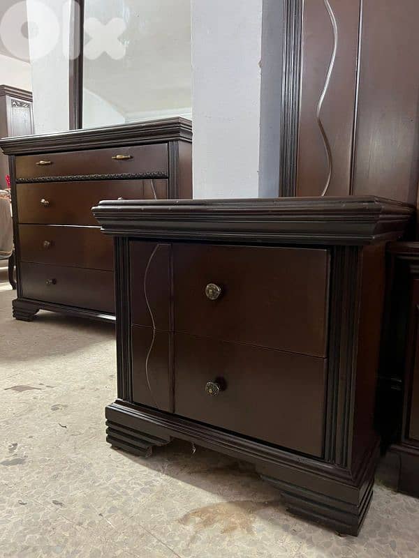 اوضة نوم شغل توصاية خشب زان ولاتي ملبسة قشر 7