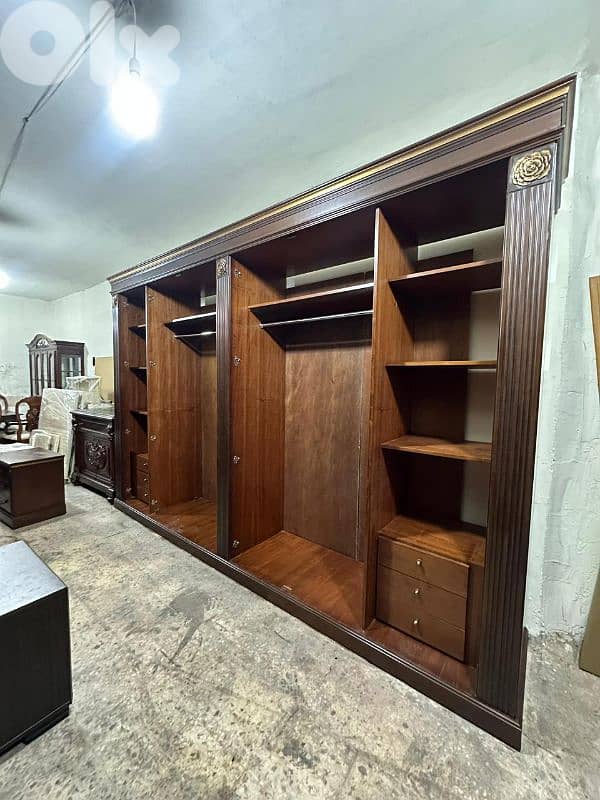 اوضة نوم خشب زان ولاتي كلا ملبسة قشرة زان خزانة 3 امتار 6