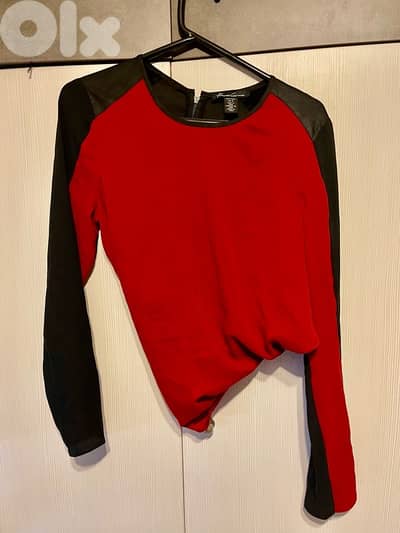 kenneth Cole red bordeaux top