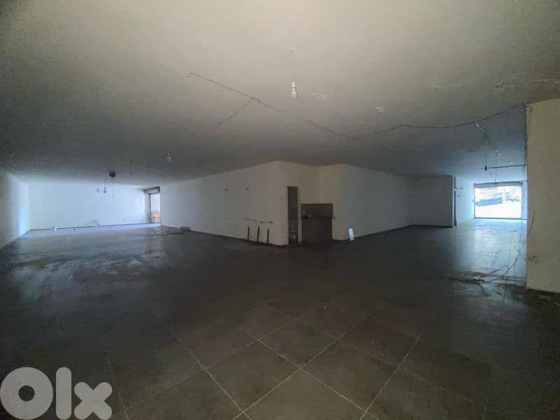 Catchy shop for sale in Dawhet aarmoun, Aley / دوحة عرمون، عاليه 0