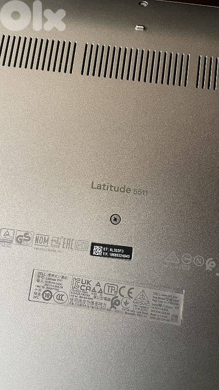 Dell Latitude 5511 3