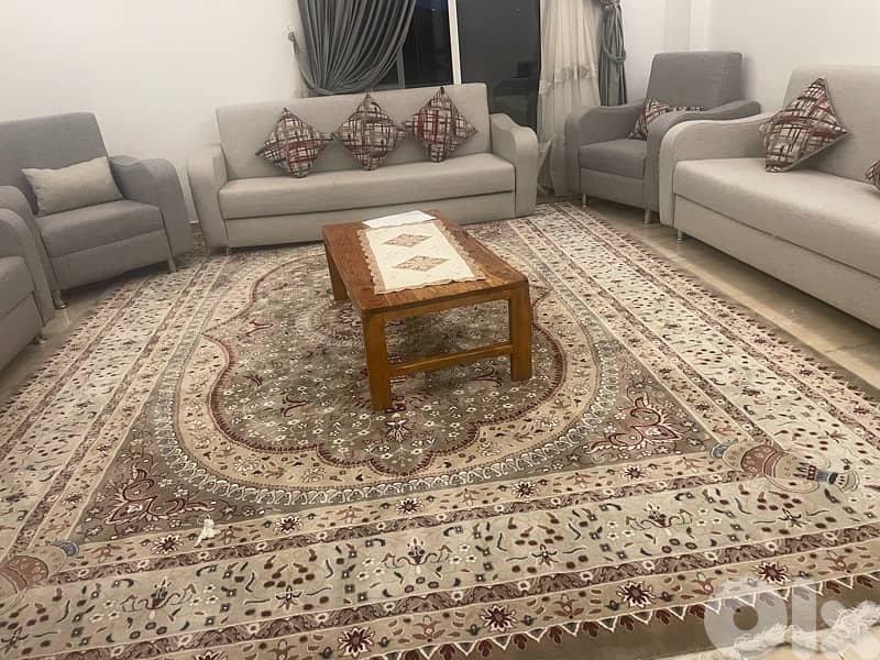 saloon used in a good condition 0