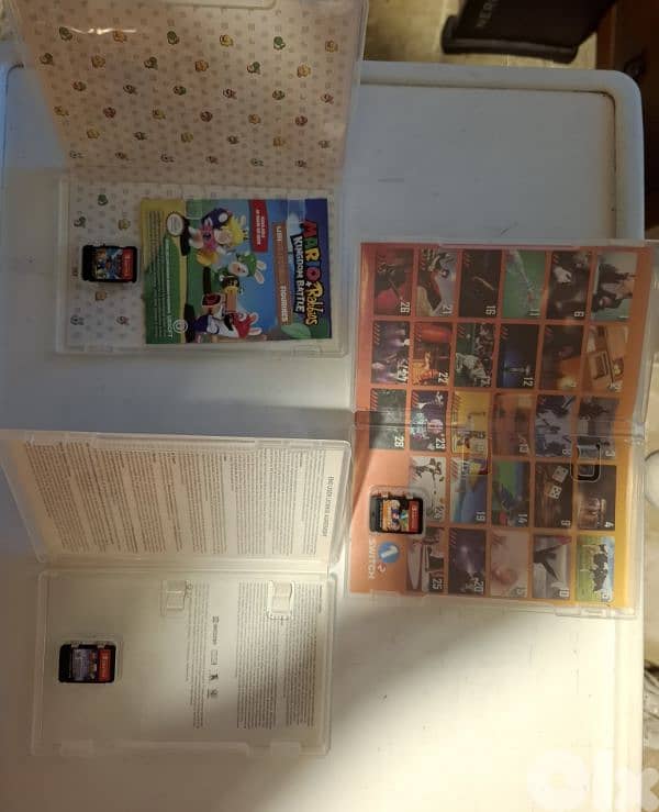 Nintendo switch + accessories + 3 games 5