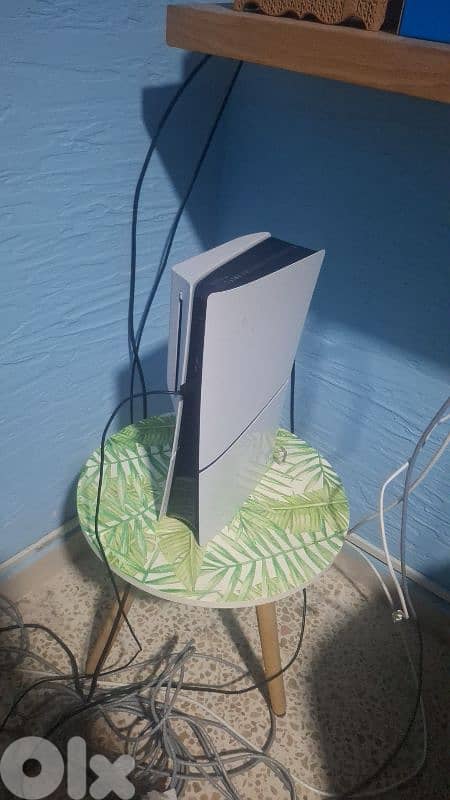 playstation 5 slim 1 tb like new 0
