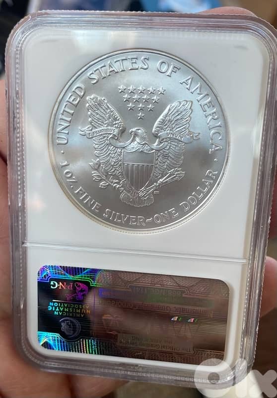 واحد أونصة فضة قيمة واحد دولار سنة ٢٠٠٧ مشهد  MS69 NGC 2