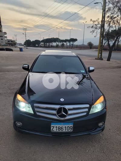 مرسيدس بنز سي-كلاس 2009