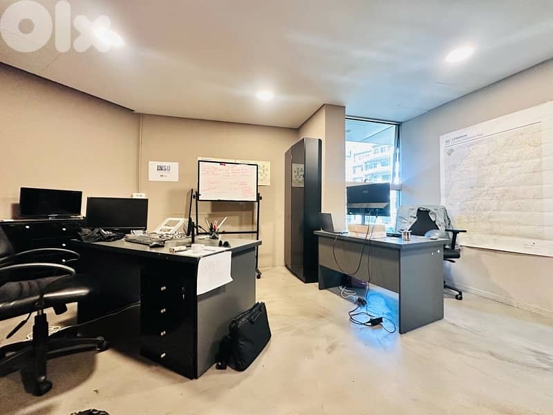 Unfurnished Office For Rent In Achrafieh | مكتب للايجار في الاشرفية 0