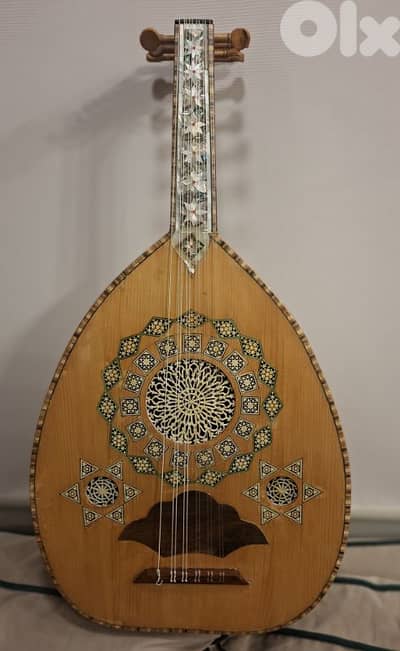 عود علي خليفة صانع عود الموسيقار عبدالوهاب1971  Oud ali Khalifa