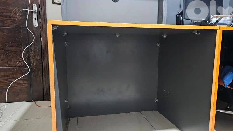 Gaming Desk LIKE NEW 2