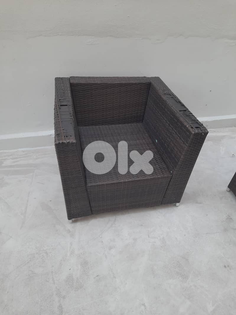 طقم حديقة شبه جديد 1