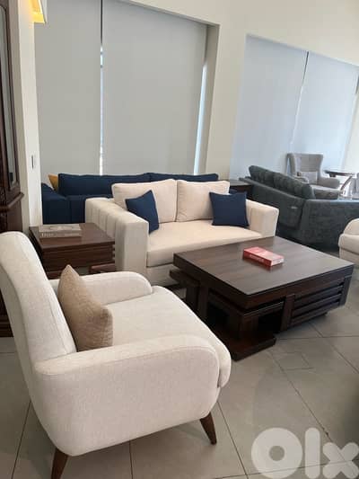 للبيع غرفة جلوس