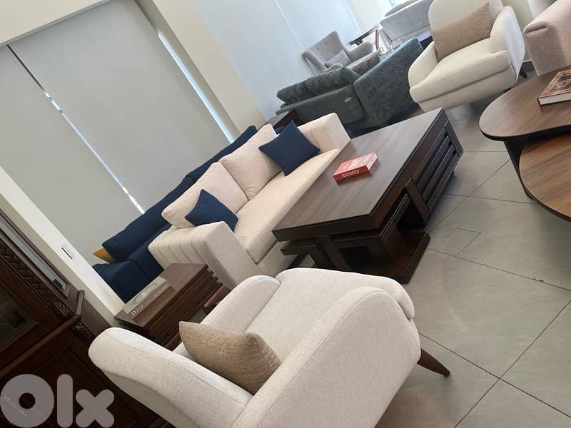 للبيع غرفة جلوس 2